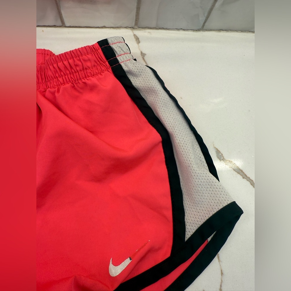 Nike Red Dri-FIT Apparel - Picture 12 of 16